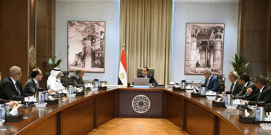 رئيس الوزراء يتابع تنفيذ الاستراتيجية الوطنية للطاقة المتكاملة والمستدامة